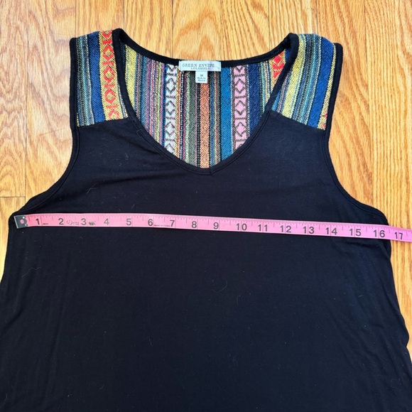 Green Envelope Black Embroidered Tank Top Women’s Size Medium - Picture 7 of 8